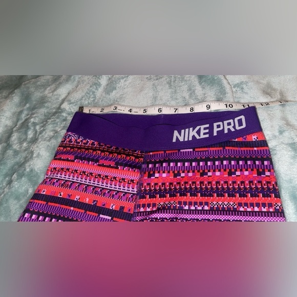 Nike Pro Multicolor Geometric Dri-FIT Leggings Women’s Small - Picture 5 of 11